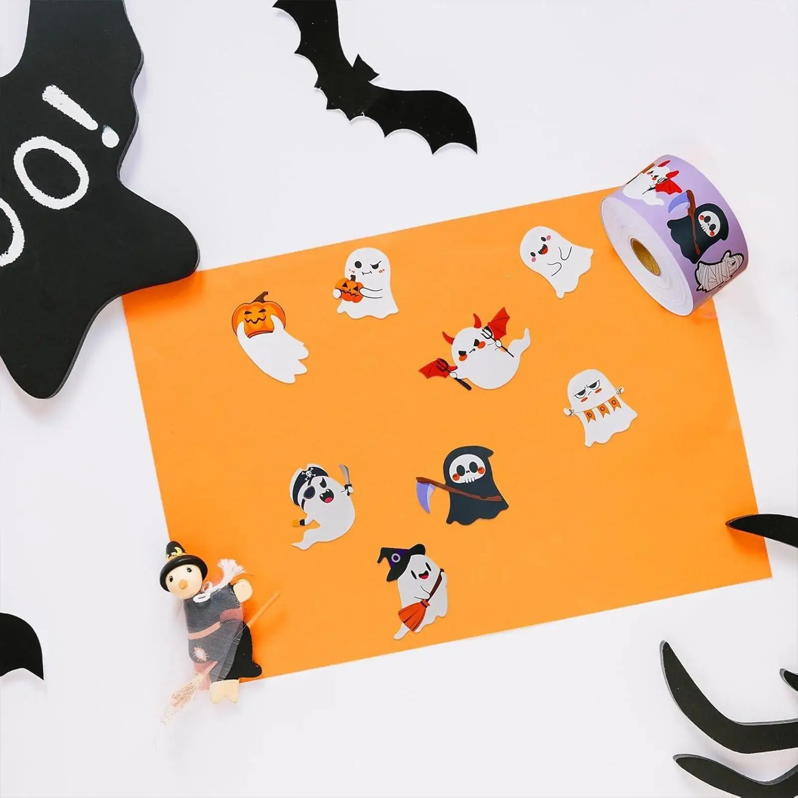 Ghost Sticker Roll 500 Pieces Cute Ghost Laptop Decal Halloween Adhesive Label Stickers for Adults Girls Phone Party Favors