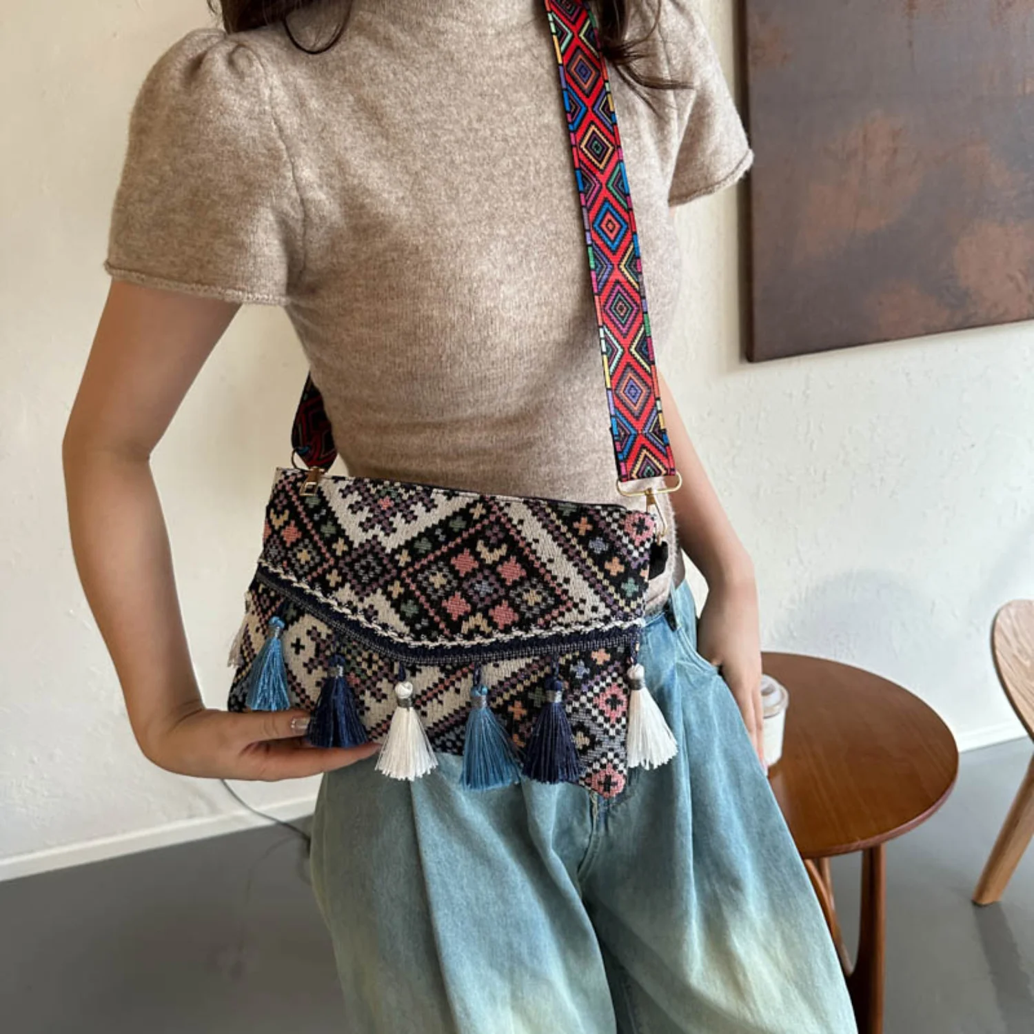 

Vintage Ethnic Style Crossbody Bag, Retro Bohemian Shoulder Bag for Women - Handbag & Purse