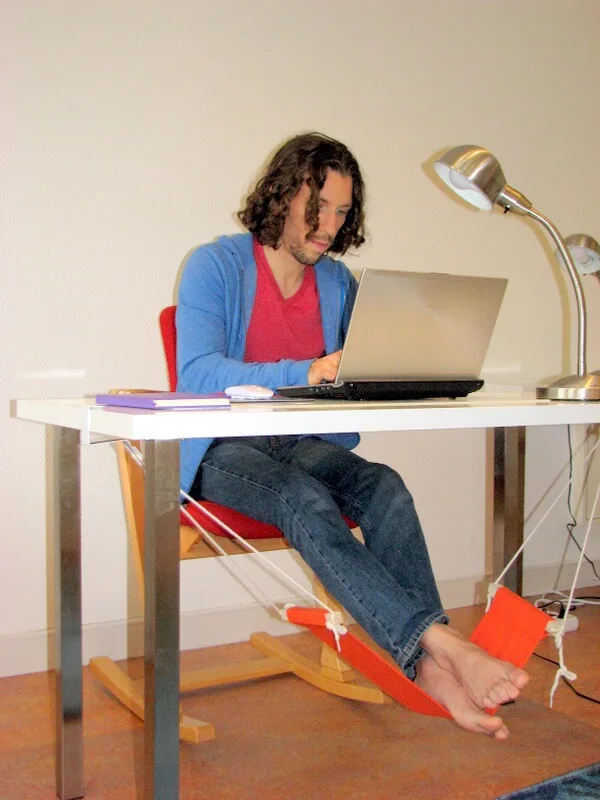 Creative Simple Foot Hammock Lazy Casual Desk Rest Foot Put Feet Foot Swing Footrest  Hanging Chair Offce Furniture  Swing