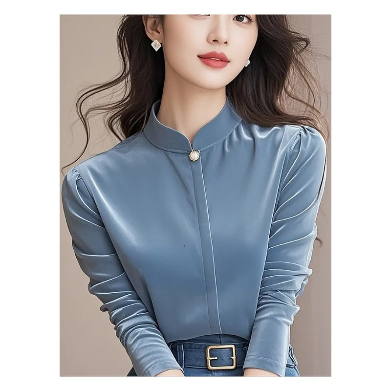 เสื้อใหม่สำหรับต้นฤดูใบไม้ร่วงที่มีความเบาสบายและเสื้อเชิ้ตกำมะหยี่สไตล์ฝรั่งเศสที่หรูหราสำหรับผู้หญิงในฤดูใบไม้ร่วง