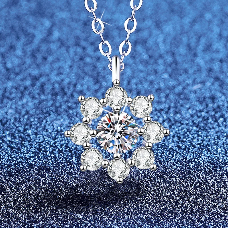 

New Mozambique Stone Necklace for Women Platinum PT95018k Gold Pendant Sunflower Minimalist Style Mozambique Stone Necklace