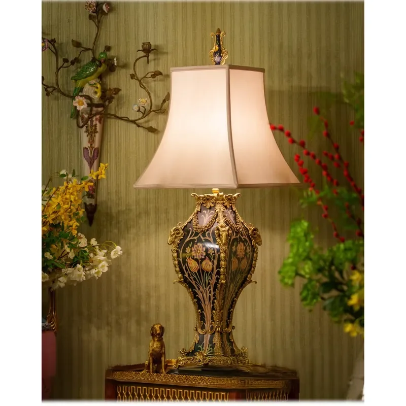 Retro-style Table Lamp for Living Room American-style Villa Study Desk High-end Feel Bedroom Bedside Lamp Corner Table