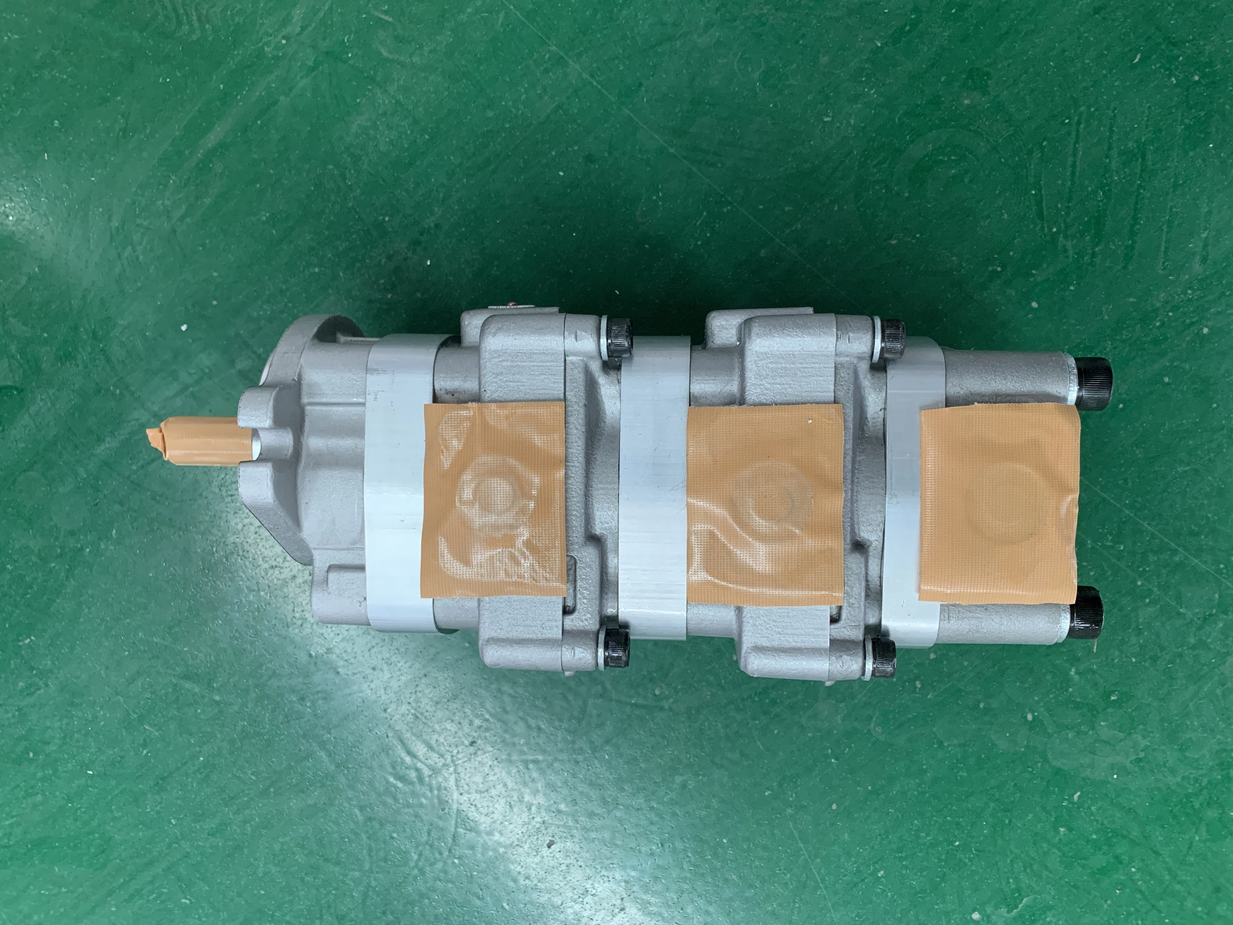 705-41-08090 Suku Cadang Ekskavator PC40 PC40-6 PC40-7 Pompa Roda Gigi Hidraulik