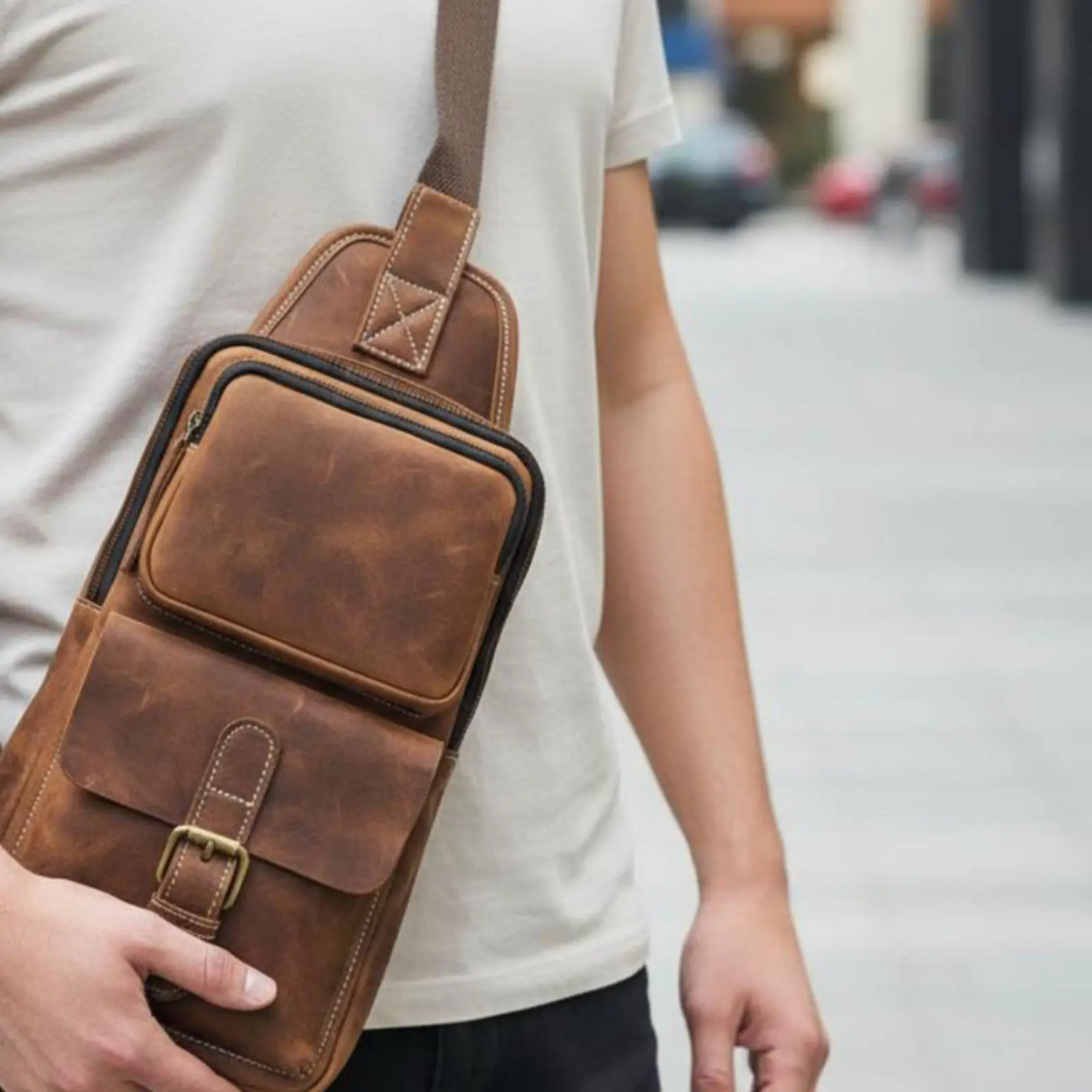 Vintage Leather Shoulder Bag Crossbody Satchel Practical Travel Purse for Women Men Daily Work Commute Fashion Handbag