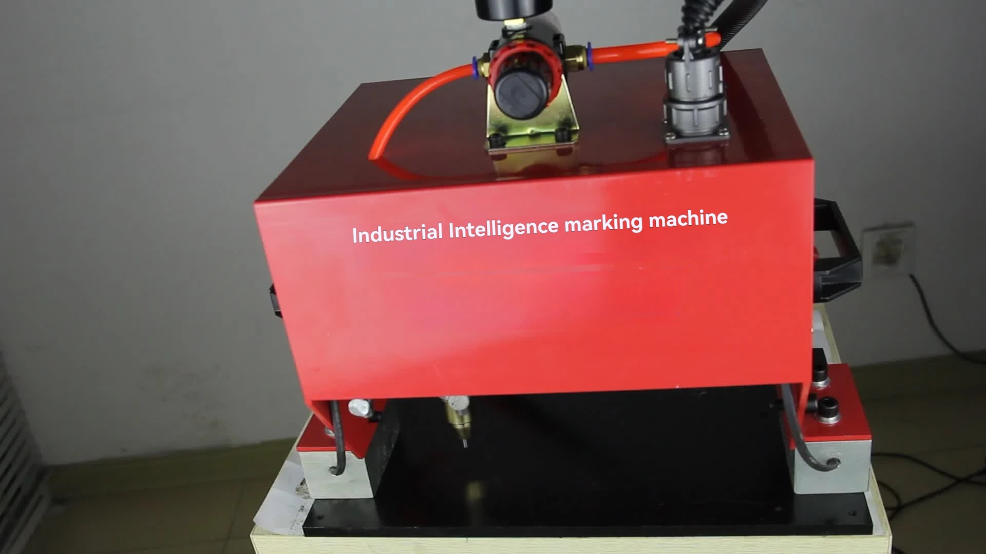 

170x110mm Hand-held Portable Metal Signage Nameplate Marking Machine Electric Pneumatic Chassis Number Machine For Metal Parts