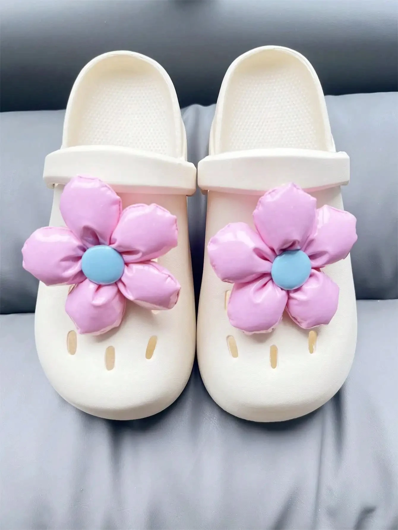 PU Leather Shoe Accessories, Charming DIY Set of Sandals, Decorative Buckles with a Diameter of 10cm, Large Flower, New 2024