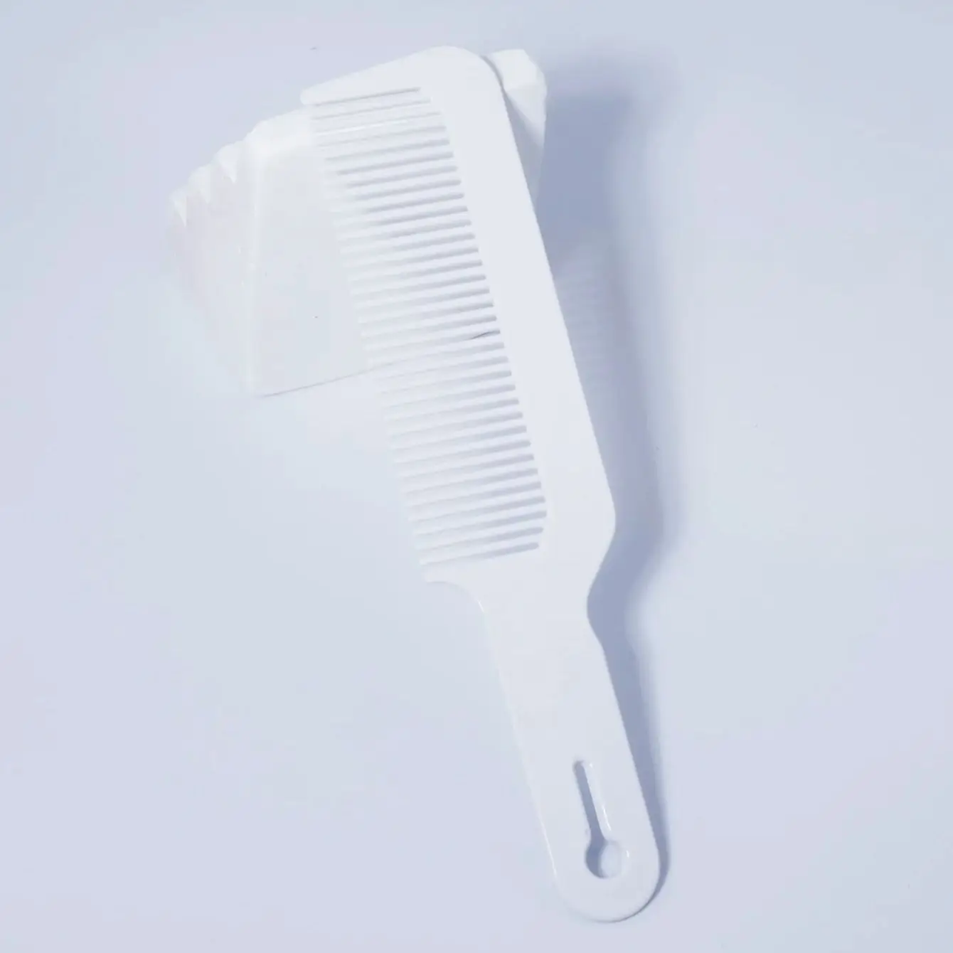 مشط حلاقة احترافي ذو أسنان دقيقة لتصفيف وإثارة ومضاد للكهرباء الساكنة وغير قابل للكسر ومقاوم للحرارة #4