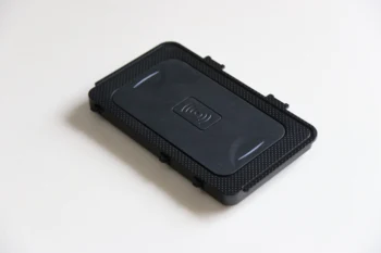 15W araba QI kablosuz şarj telefon şarj cihazı hızlı şarj cihazı şarj pedi plakası VW T-roc Teramont Phideon T-cross Jetta MK7