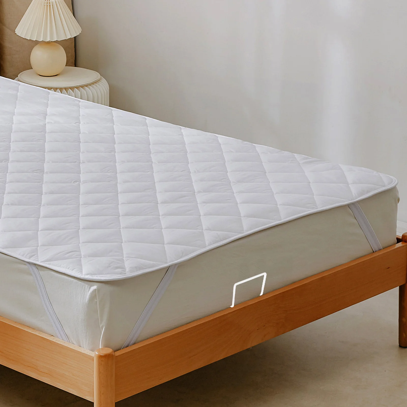 

1 Set Of Anti Slip Mattress Holder Bed Frame Gripper Non Slip Bedding Fasteners Mattress Stoppers For Home Hotel Furniture Legs