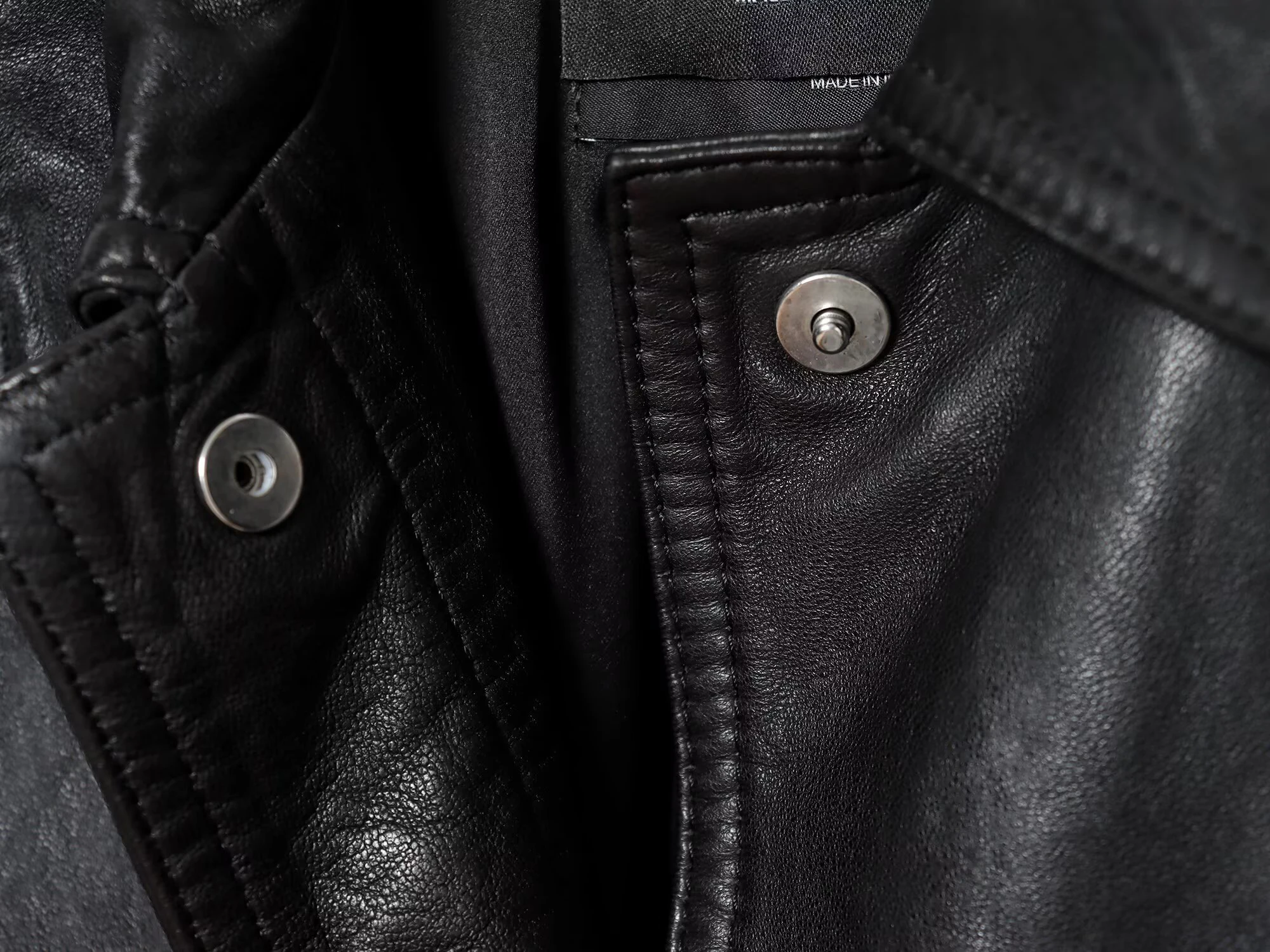 DEEABAE Abbigliamento invernale da donna nuovo stile di lusso leggero sensazione di fascia alta giacca in similpelle PU versione corta nera con lacci