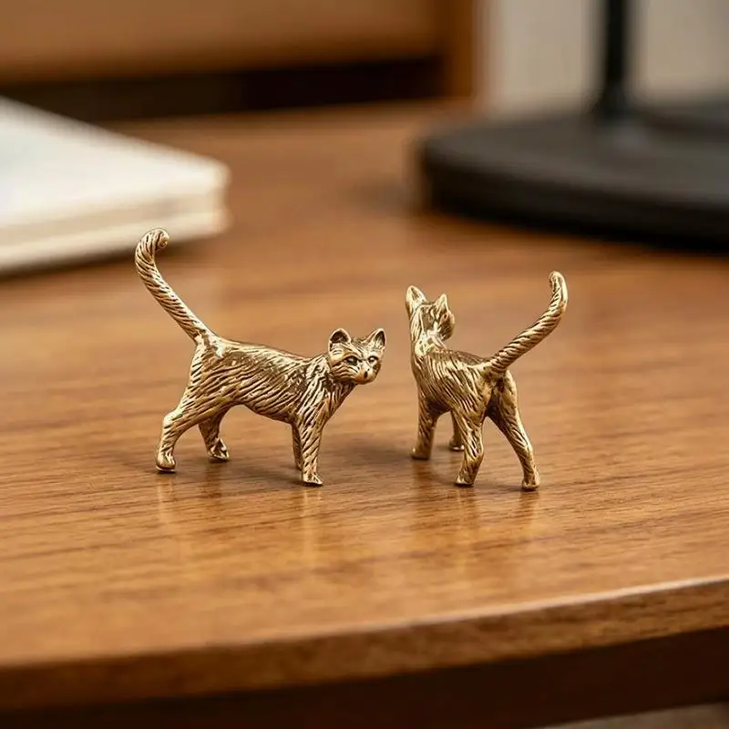 New 1Pcs Antique Brass Cat Figurine Mini Metal Cat Statue Retro Animal Ornament Home Office Desk Decor Collectible Gift