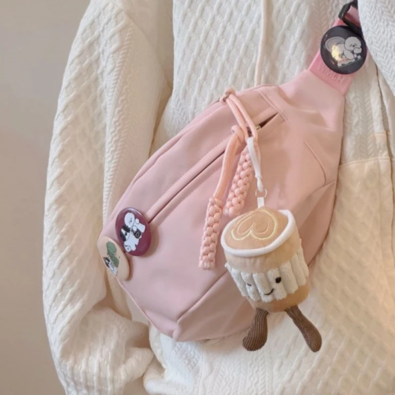 Borsa casual in tela da donna 2025 nuova borsa a tracolla alla moda borsa sportiva estiva borsa da petto versatile di nicchia