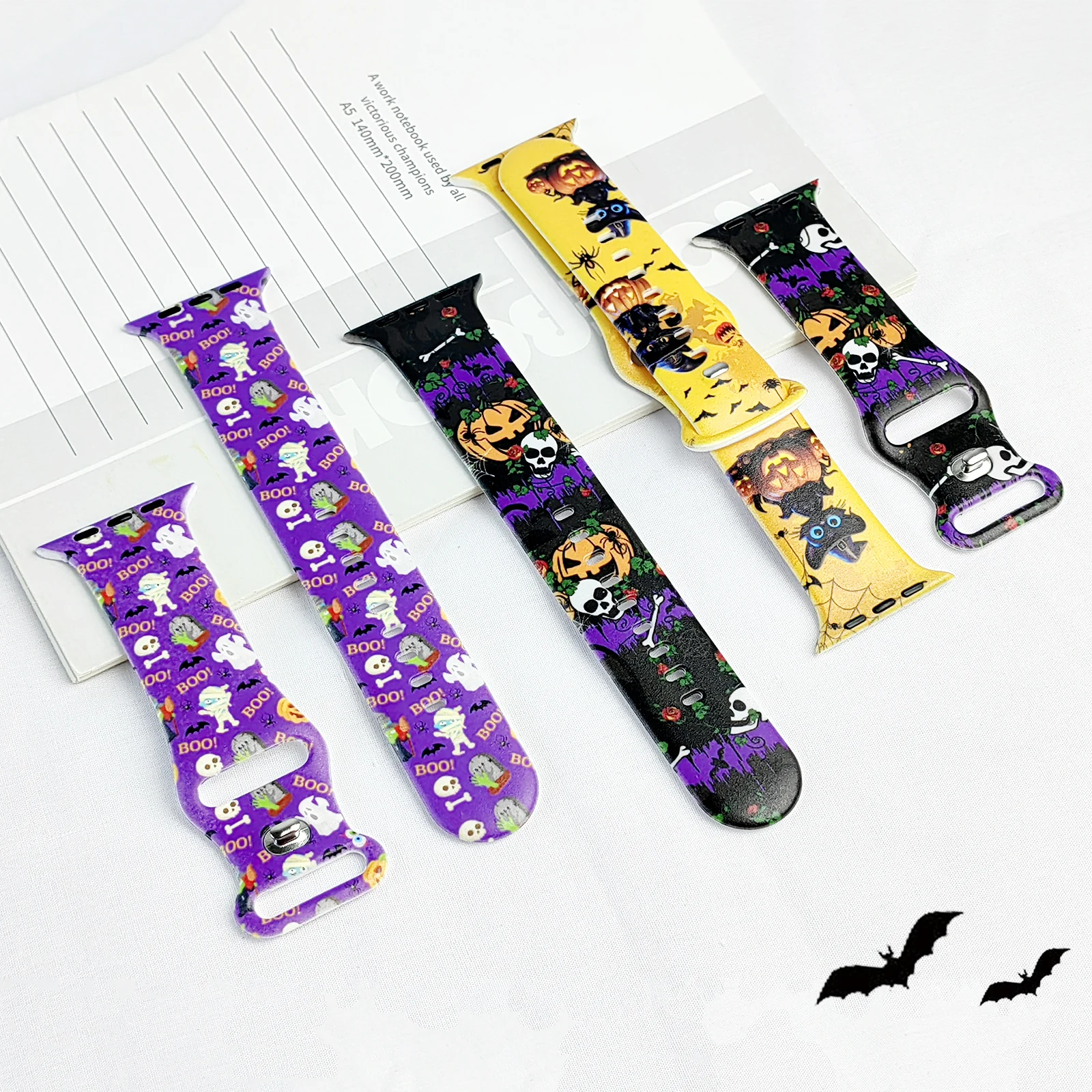 Cinturino della serie Midnight Symphony Halloween per Apple Watch Series 11/10/9/8/7/SE, cinturino in morbido silicone impermeabile 45mm 44mm 42mm