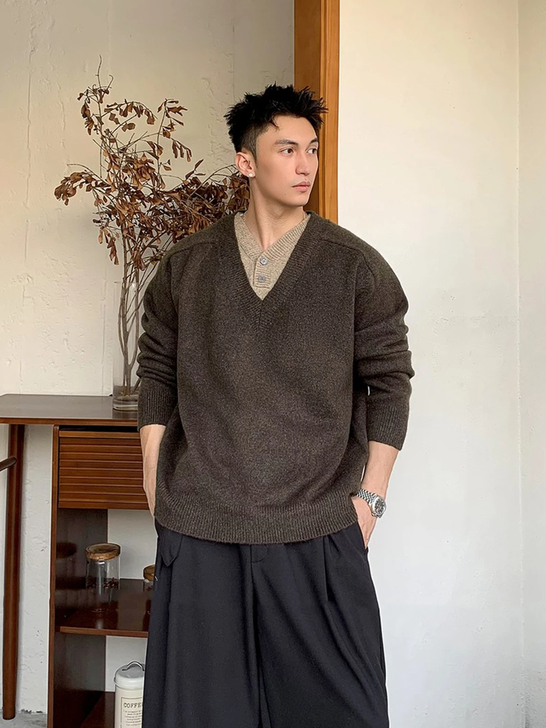 

Men's V-Ne Knitwear Lazy Sle Inner Wear Fake Two-Piece Loose Fit Autumn Winter Faion Outerwear M Model Clothes