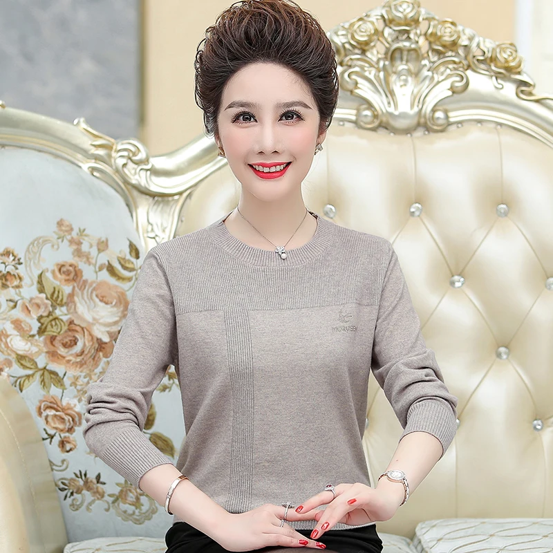 Women Spring Thin Sweater And Pullover Middle-aged Mother O-Neck Diamond Knitting Sweater Female Large Size Knitwear Shirt