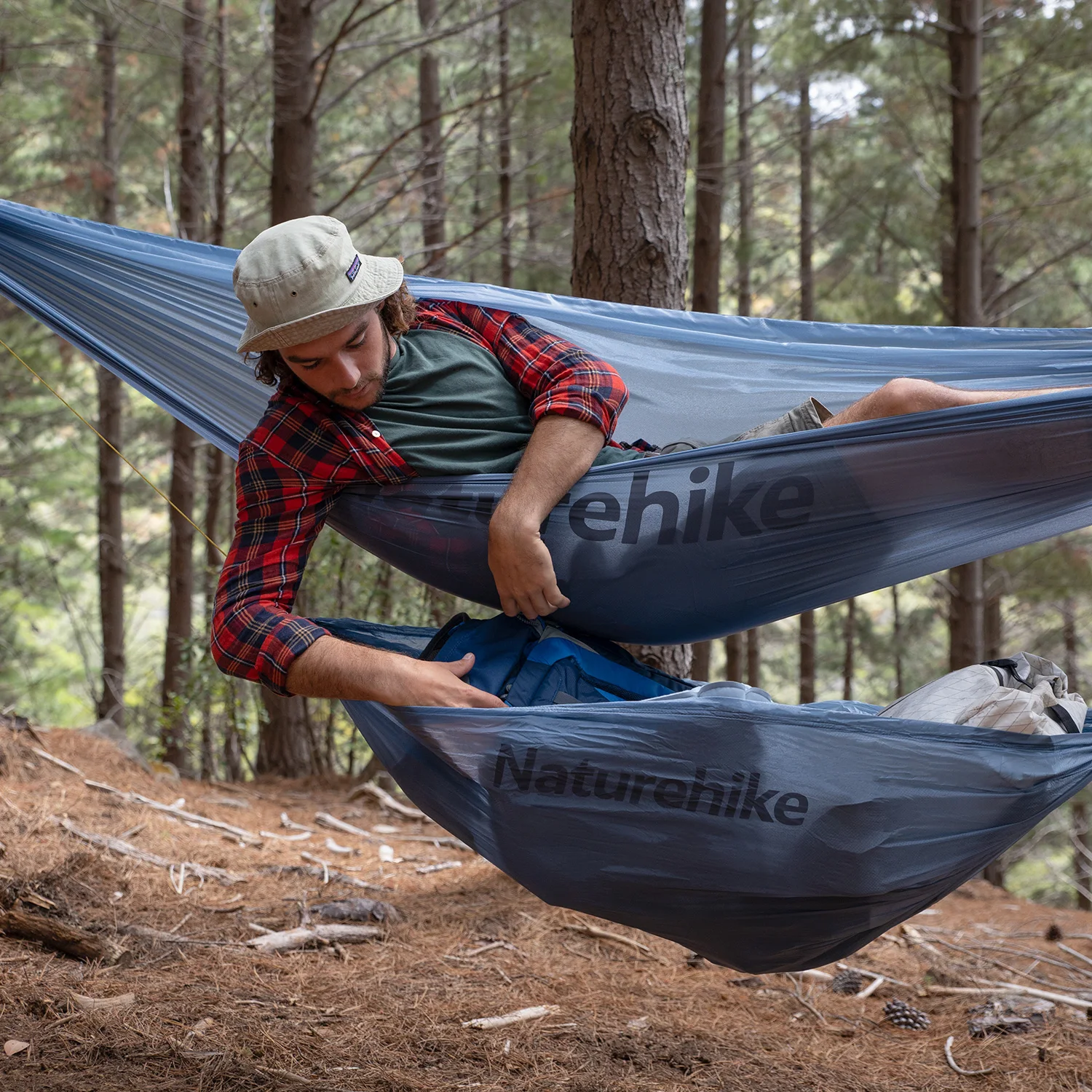 Imagem -06 - Naturehike-ultralight Camp Swing Hammock para Pessoa Rede Portátil Alta Resistência Nylon 30d Respirável Peso do Rolamento de 150kg 265g