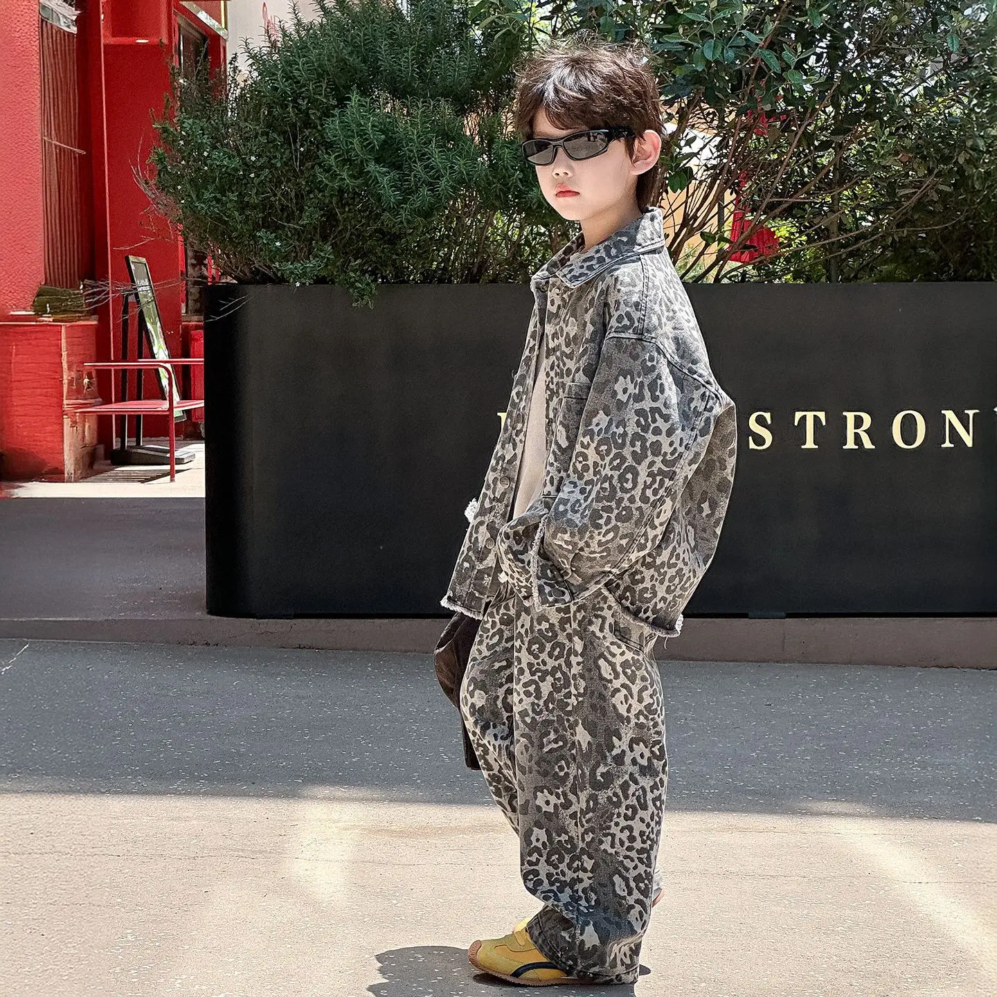 

2025 New Autumn Boys' Leopard Pattern Set Casual Handsome Korean Edition Trendy Cool Two Piece Set