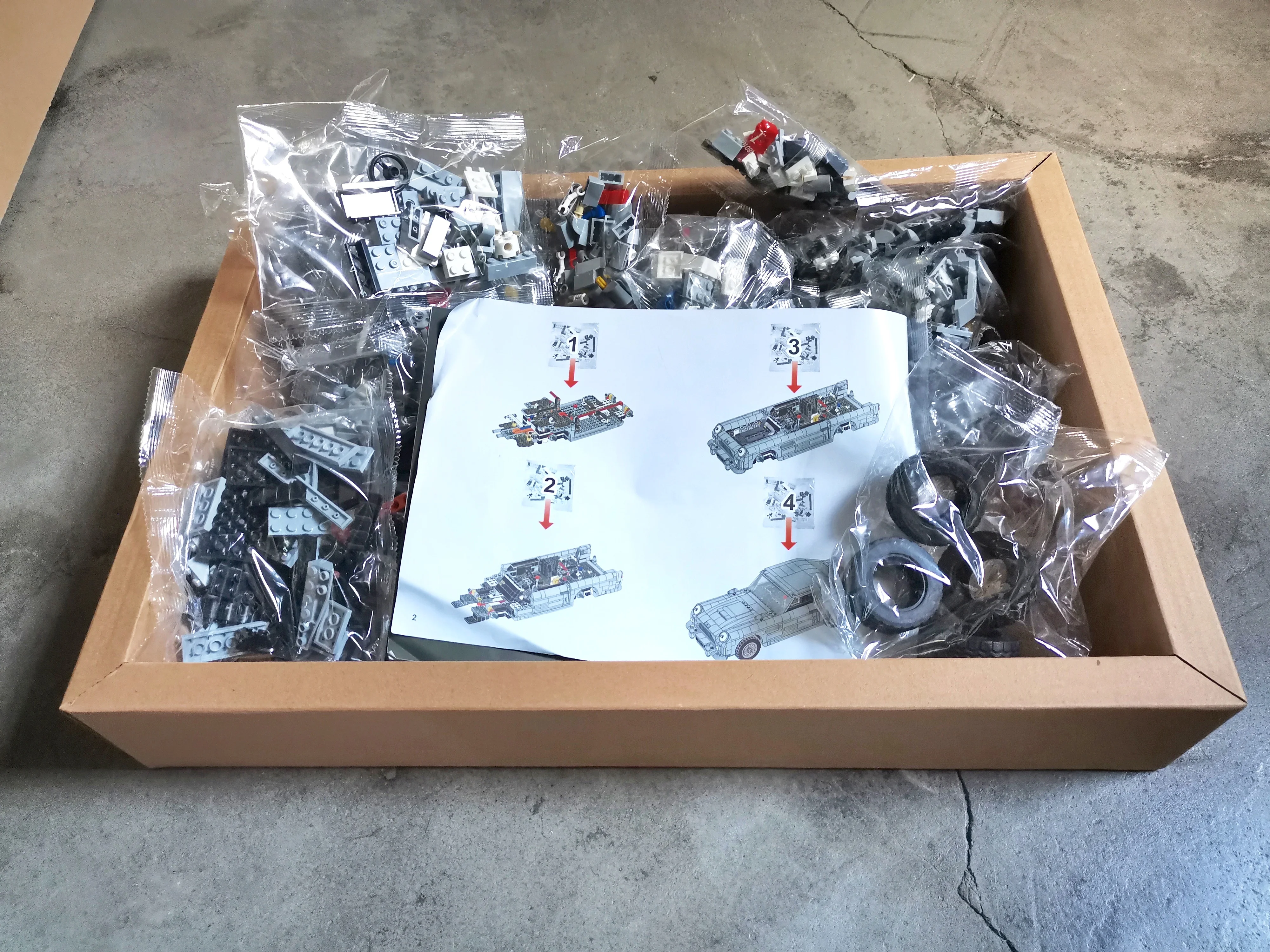 المبيعات الساخنة 007 جيمس بوند التكنولوجيا سيارة سلسلة 1295 قطعة 10262 اللبنات مارتن ديسيبل نموذج الهدايا اللعب أستونز السيارات الكلاسيكية #3