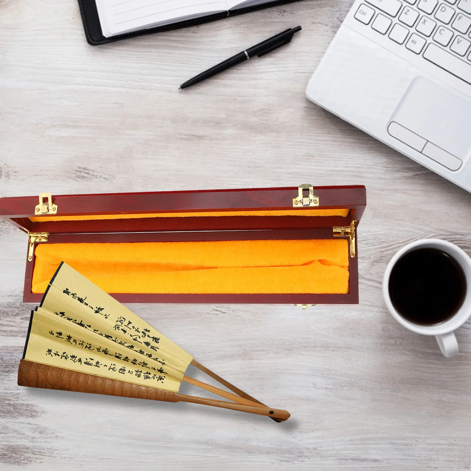 صندوق تخزين مروحة خشبي رائع قابل للطي على الطراز الصيني الكلاسيكي منظم مروحة شرابة مزخرف منظم تذكار متعدد الاستخدام