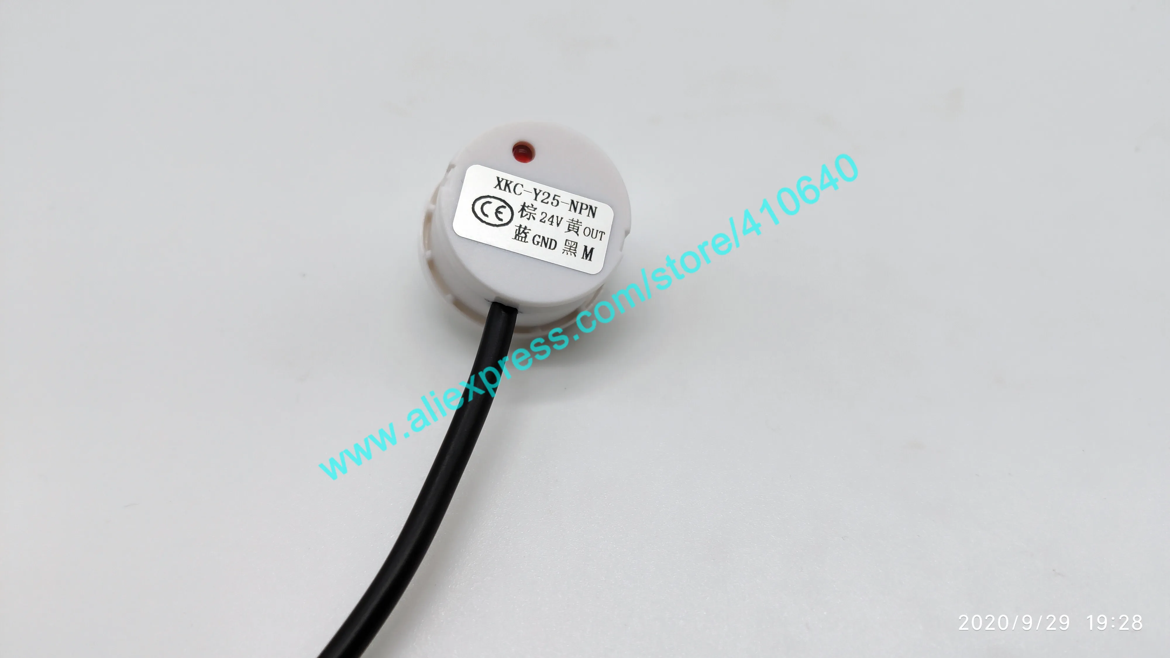 Único dc 24v XKC-Y25-NPN sensor de nível líquido sem contato sensor de controle de nível de água monitor de nível de água sonda de controle automático