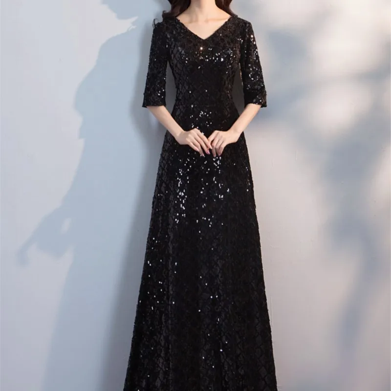 

The new black long conductor piano performance host dress will walk art test chorus large size