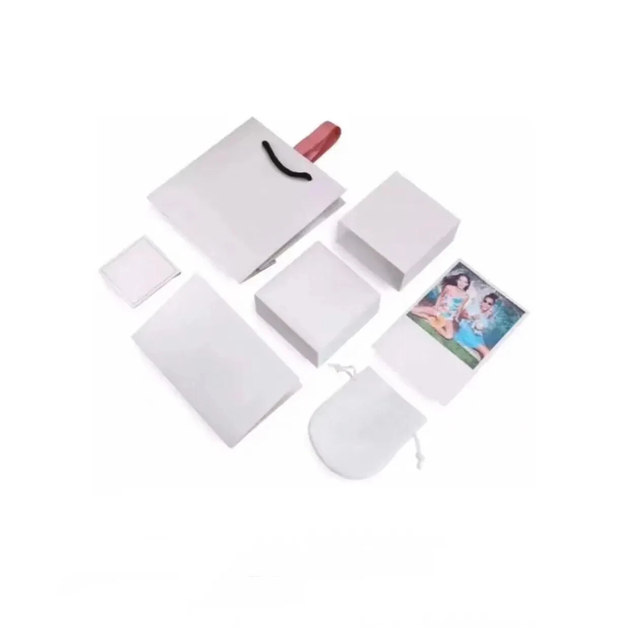 

Necklace and ring packaging box