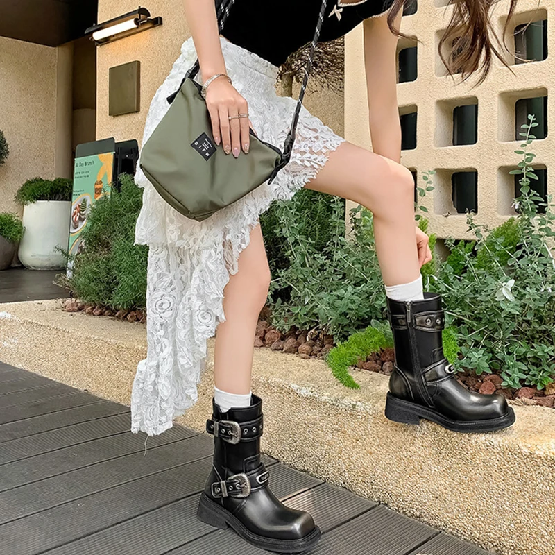 حقيقية جلد البقر الفاخرة الأحذية النسائية جلد الغنم داخل الأحذية الغربية مريحة العتيقة العتيقة ساحة تو حذاء طويل الإناث