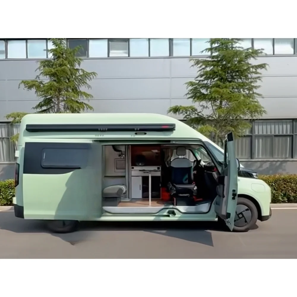 Geely Super Van Electric - 800km Range, Smart Multi-Purpose VIP Minibus W/ Luxury Interior, Recliner Seats & Sofa Bed 2025 Model