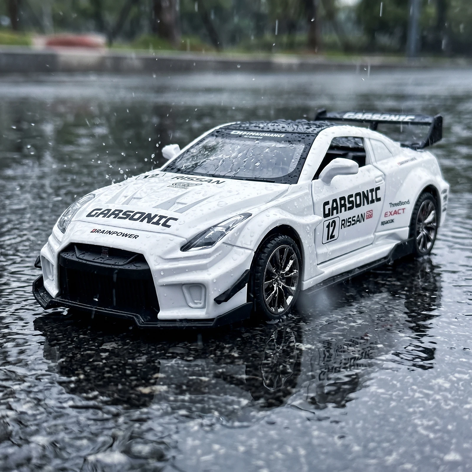 1:32 GTR R35 Widebody Racing Edition Japanese Sport Car Alloy Metal Diecast Model Car Decoration Ornaments Pull Back