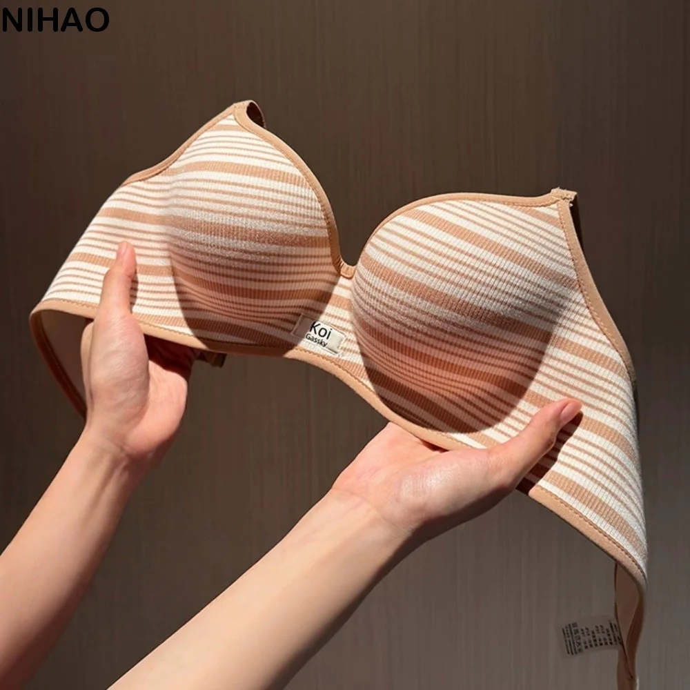 

Solid Color Stripe Wireless Deep V Bra Shockproof Anti-sagging Push Up Underwear Adjustable Traceless Brassiere for Women Sport