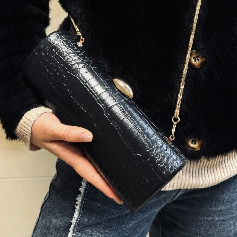 

2025 New Retro Fashion Crocodile Pattern Women's Handbag, Banquet Bag, Women's Evening Dress Bag, Handbag