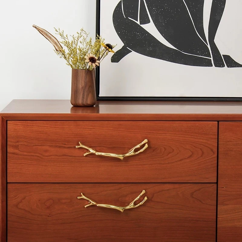 Luxury Brass Shoe Cabinet Door Handles Simple Drawer Pulls Antique Solid Brass Creative Branch Handle Furniture Handle Hardware