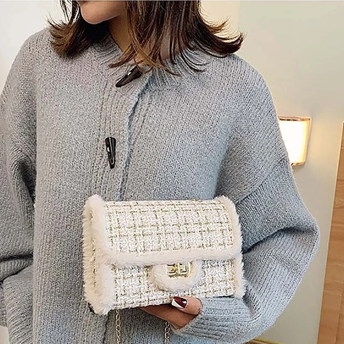 2024 New  Cosmetic Bag Women Crossbody Small Square Bag Woolen Chain Single Shoulder Underarm Bag Elegent  Female Shoulder Bag