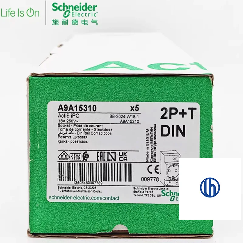 NEW A9A15310 Schneider track socket Acti9 iPC 16A 250V 2P+T DIN German plug standard