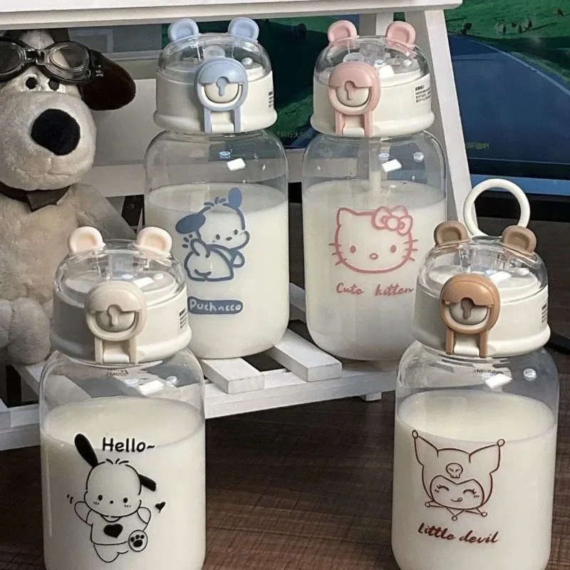 Taza de paja transparente Sanrio de 600ML, vaso de agua de plástico Kawaii de Hello Kitty, Pochacco Kuromi, botella portátil de dibujos animados