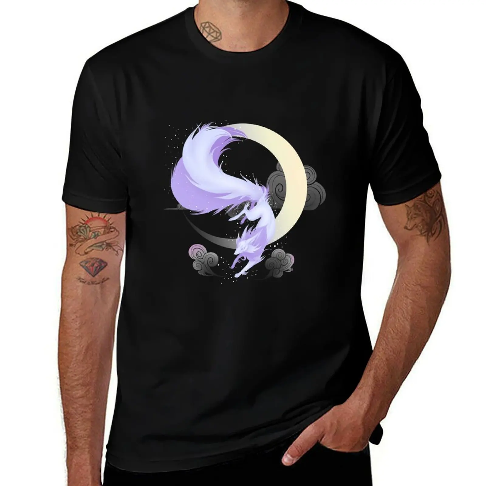 

Crescent Kitsune T-Shirt luxury t-shirt Short sleeve tee Funny t-shirts men graphic t shirts