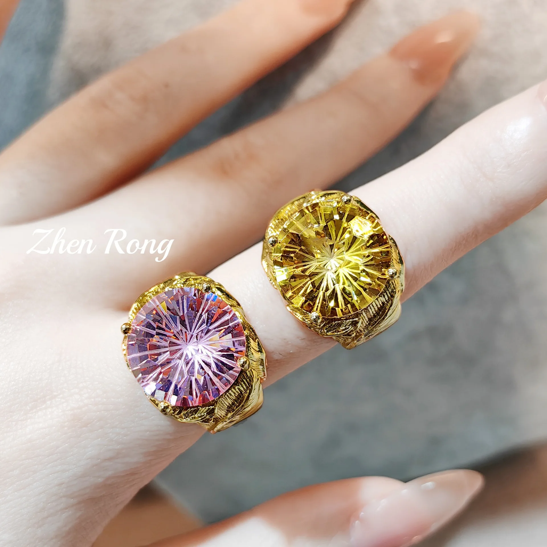 Foydjew Italian Retro Jewelry Feather Design Gold Color Rings with Yellow/Pink Cubic Zirconia Ring For Women