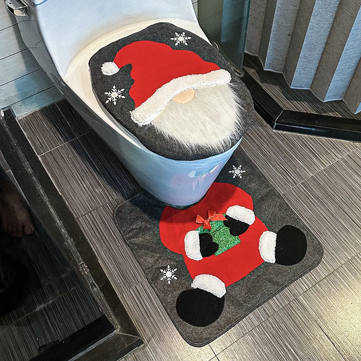 1PC Cute Christmas Toilet Seat Covers Creative Santa Claus Bathroom Mat Xmas Supplies for New Year Xmas Home Gift Navidad Decor