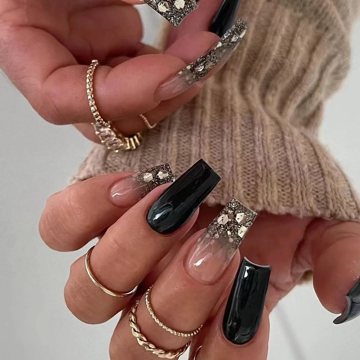 

24Pcs False Nail Sparkling glitter gradient black solid color Wearable Manicure Press ON Nails Solid