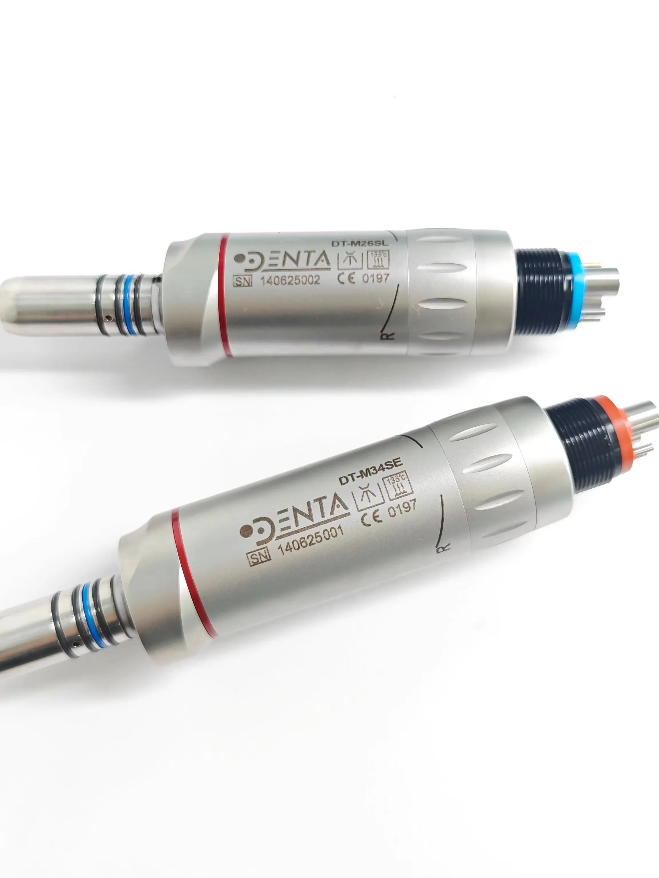 Стоматологический пневматический двигатель для внутреннего водяного медленного наконечника с 4 отверстиями Стоматологический пневматический двигатель для внутреннего водяного медленного наконечника с 4 отверстиями