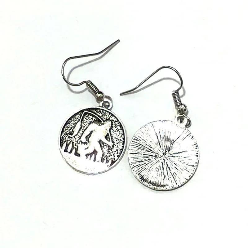 1pair Fish  Footprint Sasquatch Bigfoot Earring for Women