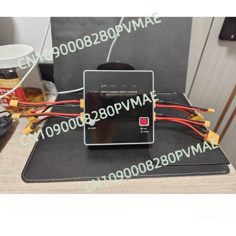 

F6 model aircraft 4-channel intelligent balance charger 1000W high-power lithium battery charging