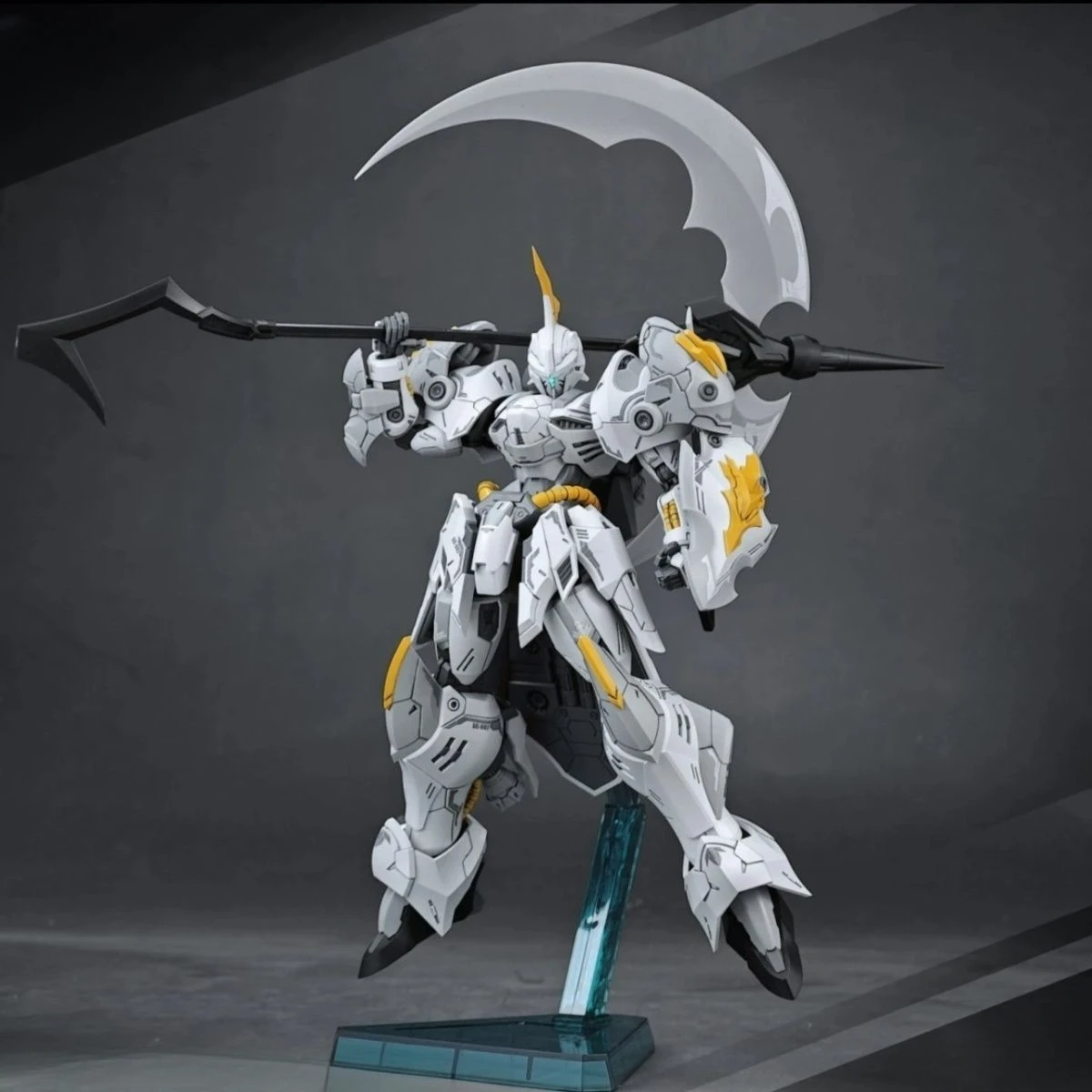 

SNAA IRON SICKLE KAY 1/144 BE SC-007 HG круглый стол рыцари пластиковая модель комплект сборка модель украшения подарок на день рождения