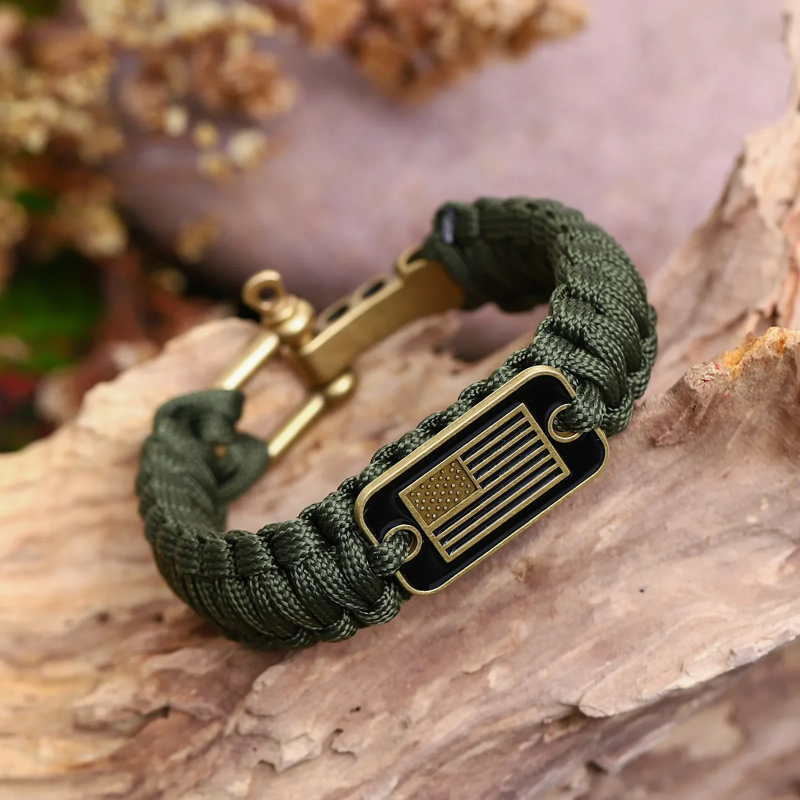 Adjustable Shackle Paracord Survival Bracelet Emergency Mens Paracord Bracelet for Camping Climbing