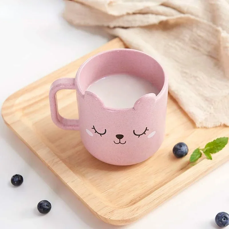 Cute Cup Cat Pattern Handle Cup Milk Coffee Wheat Straw Plastic Water Cup Travel Funny Mug  Children Christmas Party Gift Tazos