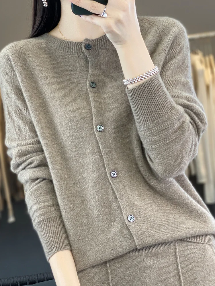 New Chic 2024  Spring Autumn Women Sweater 100% Merino Wool Long Sleeve O-Neck Cardigan Twist Flower Knitwear Women Clothing