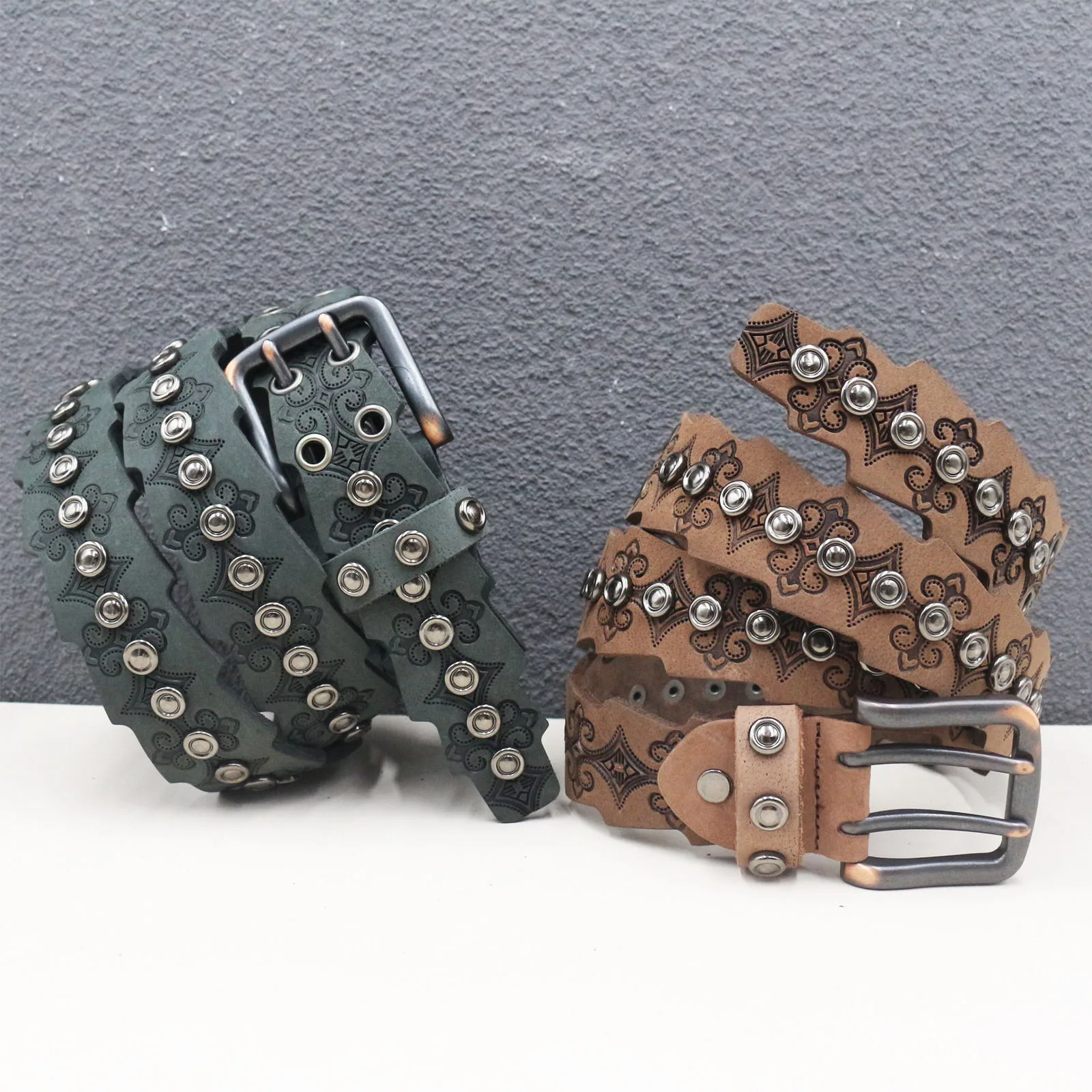 Men’s Vintage Rivet Belt Tooled Paisley Full Grain Cow Leather Eyelet Punk Riding Strap
