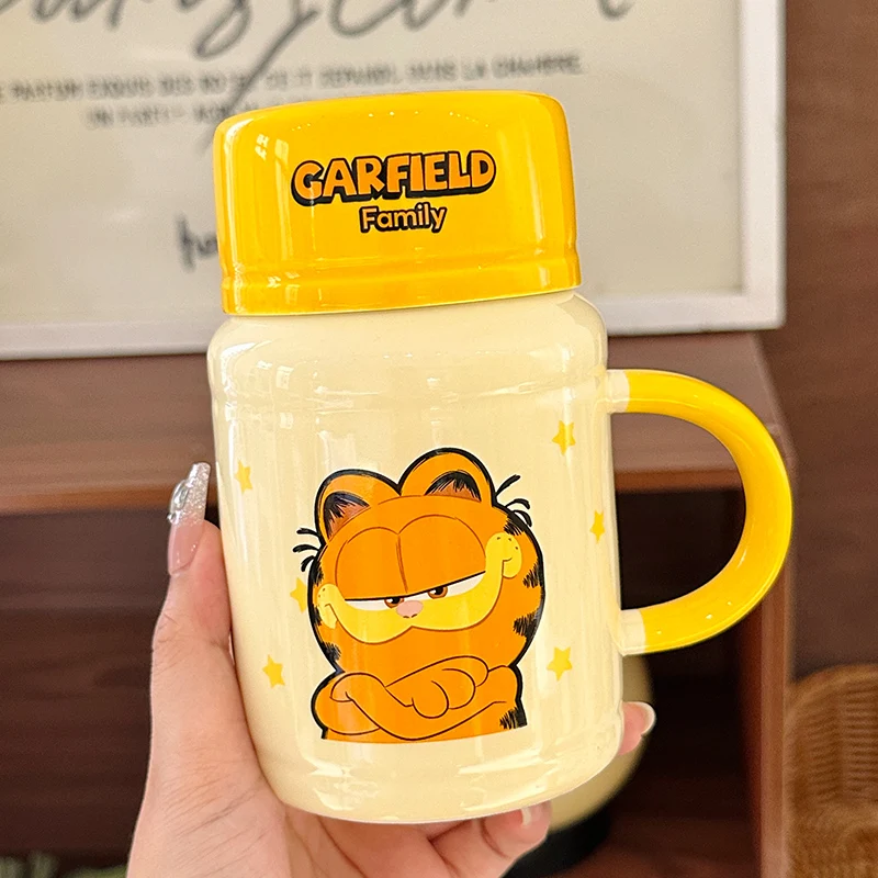 漫画ガーフィールド柄の陶器製マグカップ、蓋とスプーン付き、オフィスレディー向け、高級感のあるデザイン、家庭用朝食オートミールカップ、片耳ハンドル付き