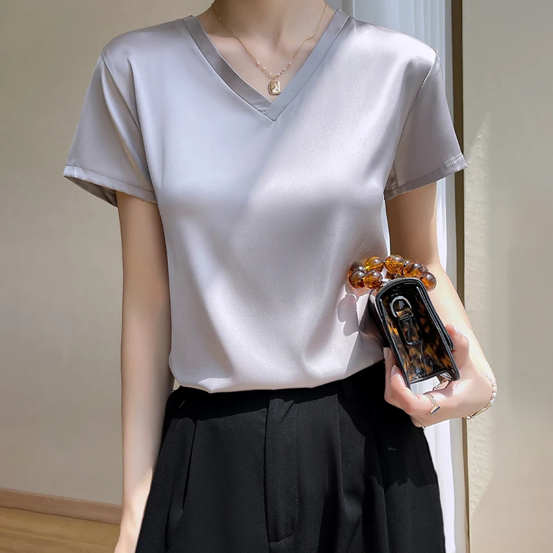 2024 Summer V-neck Basic Solid Causal Women\'s T-Shirts Short Sleeve Tees Tops Satin Silk Blouses Elegant Office Lady Thin Shirts