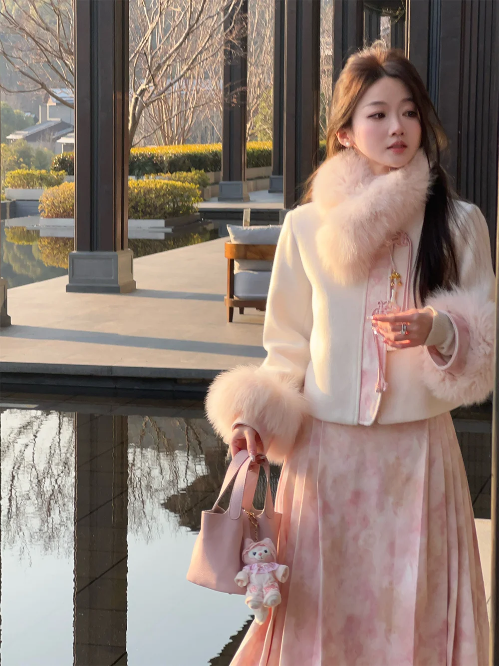 

NMIOK Chinese Sle Women's down Jaet Set Embroidered 90 White Du down Inner Fur Patchwork Winter Faion Outerwear